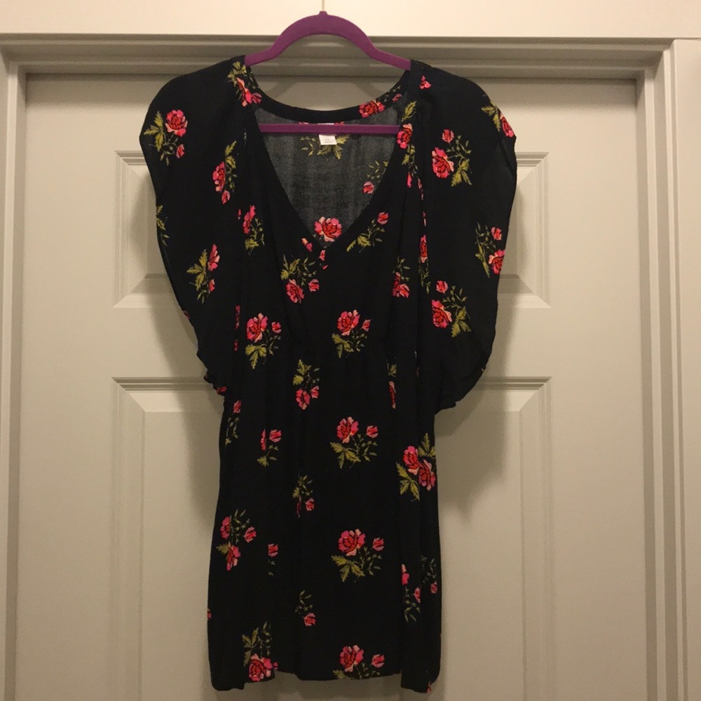 Old Navy Maternity Flowy Top